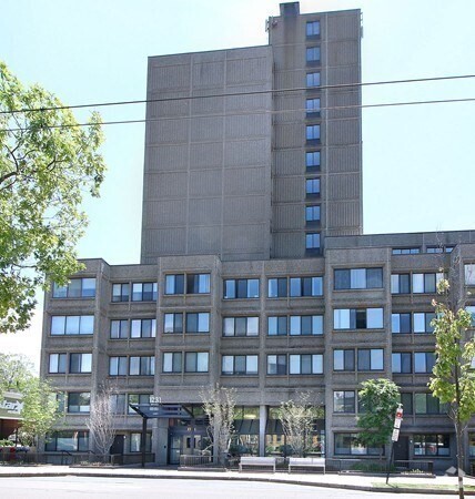 Building Photo - 1731 Beacon St