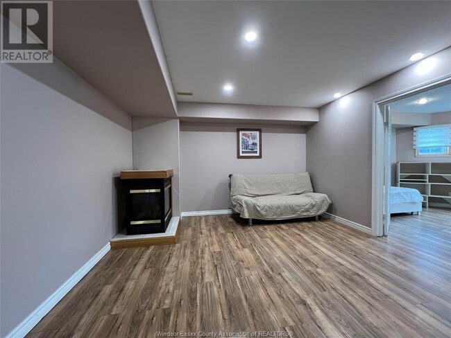 Building Photo - 709 Havens Dr
