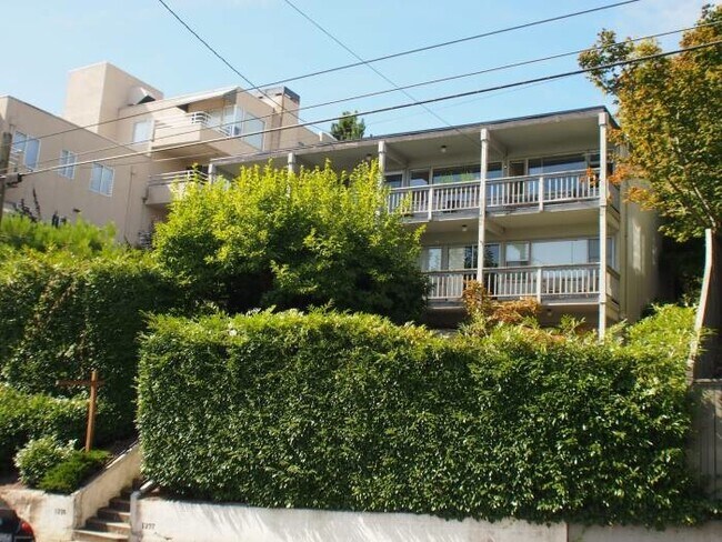 Foto del edificio - 1235 Taylor Ave N