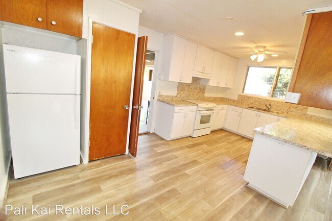 Building Photo - 2 br, 1.5 bath House - 819 Kalena Street