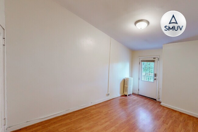 Foto del edificio - 929 N Calvert St
