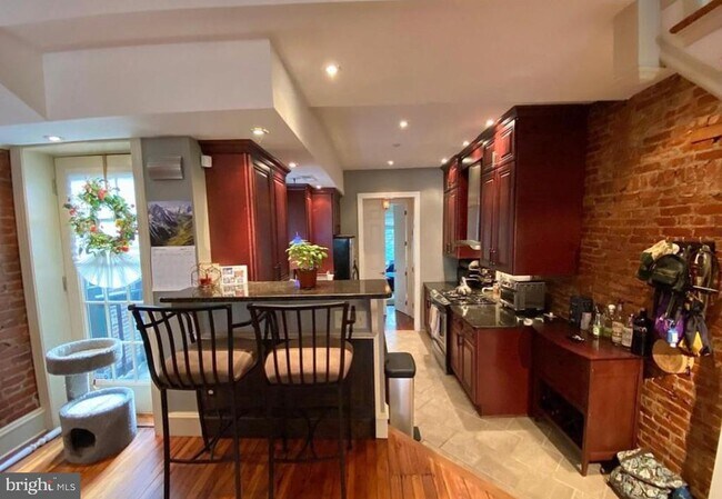 Foto del edificio - 870 N 26th St