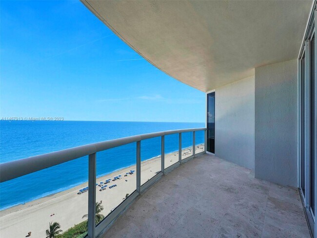 Building Photo - 17555 Collins Ave