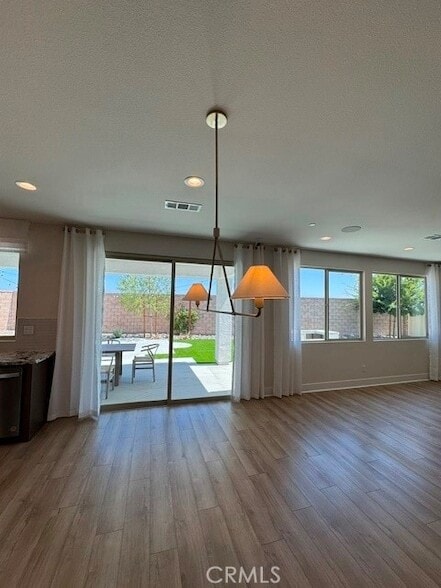Building Photo - 25074 Graythorne Dr