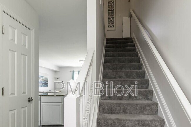 Foto del edificio - 1664 Beach Blvd