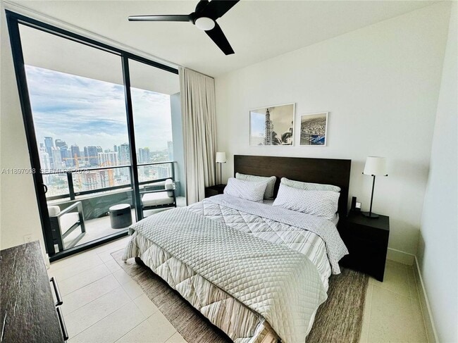 Foto del edificio - 159 NE 6th St