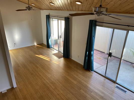 Building Photo - 7000 Saranac St