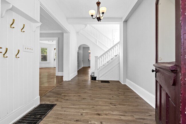 Foto del edificio - 1753 Williams Ave
