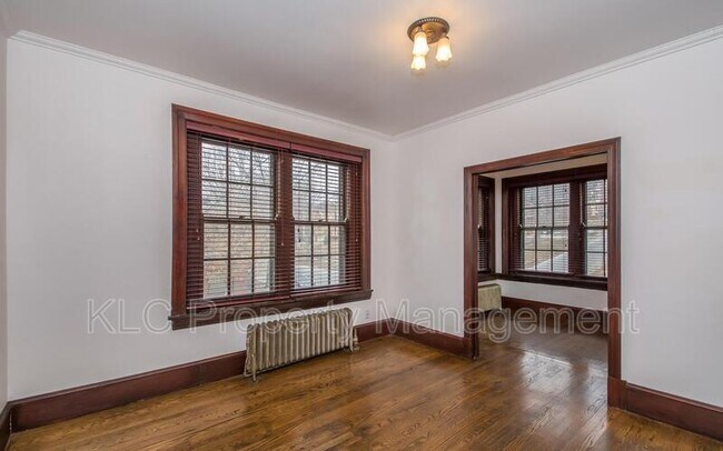Foto del edificio - 1534 Woodland Ave