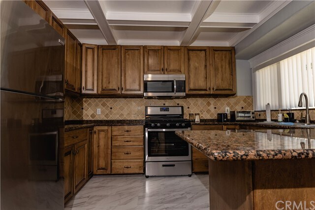 Foto del edificio - 1615 Winona Blvd