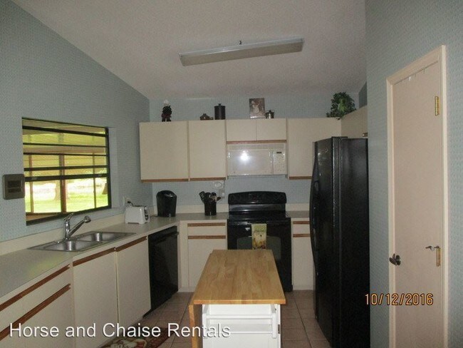 Building Photo - 3271 Meadow Run Dr