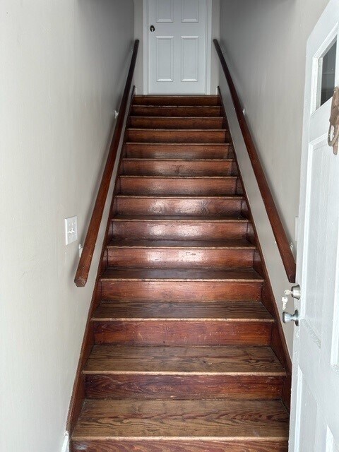 Stairs up to Apartment - 1632 Ashley River Rd