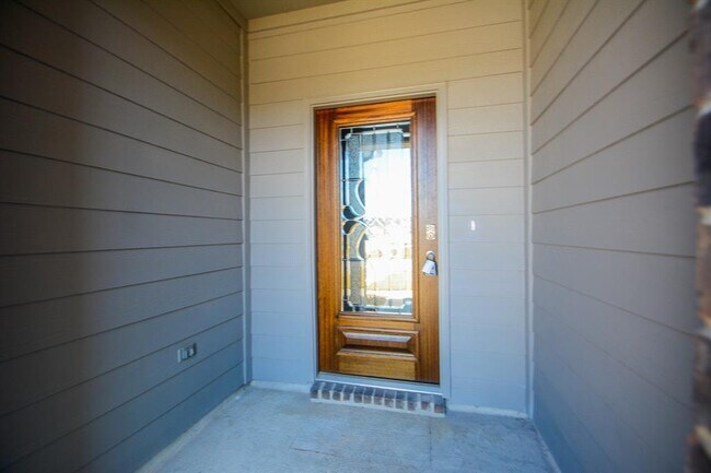 Foto del edificio - 13990 Fort Ward Way