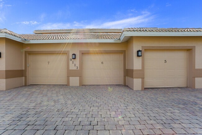 Building Photo - 9113 Michael Cir