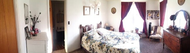 Building Photo - 815 5th Ave