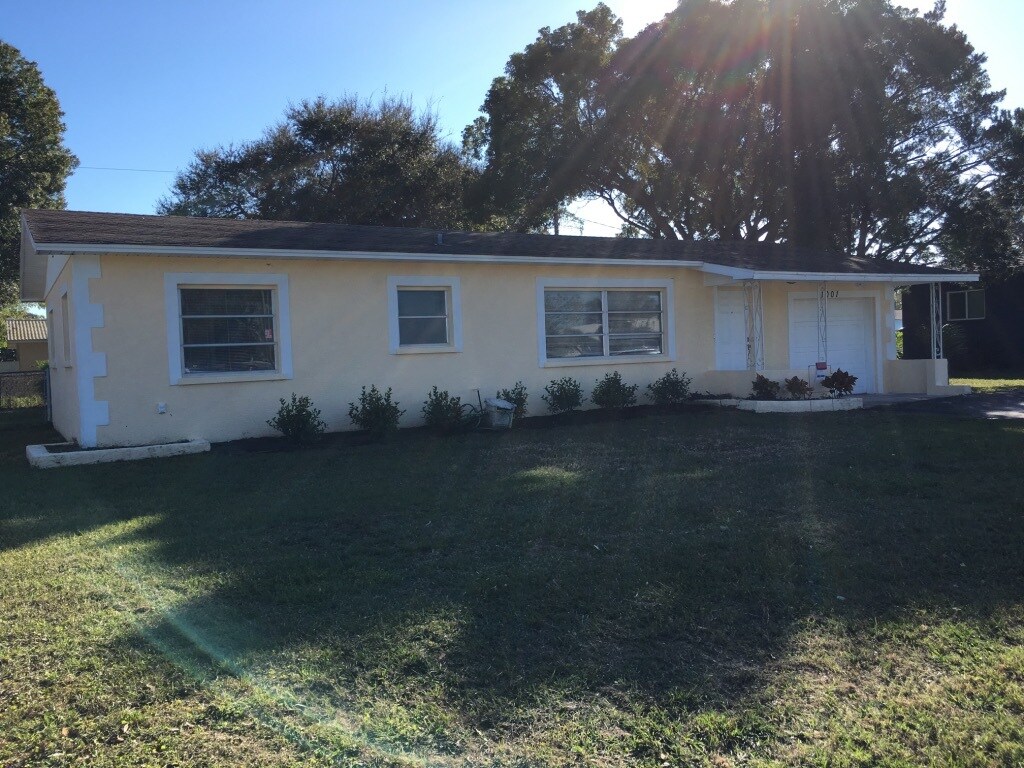 Primary Photo - 1001 Orlando Ave