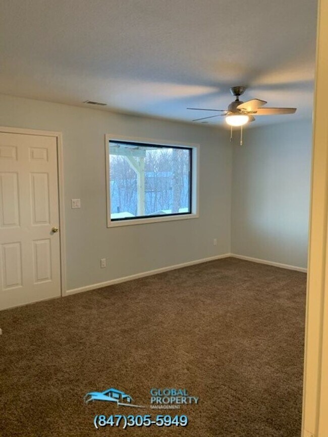 Foto del edificio - 886 Wading Bird Rd