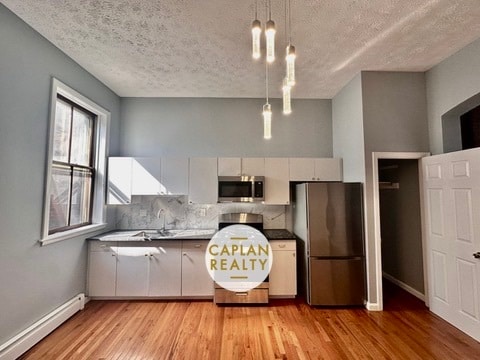 Building Photo - 46 Warren St