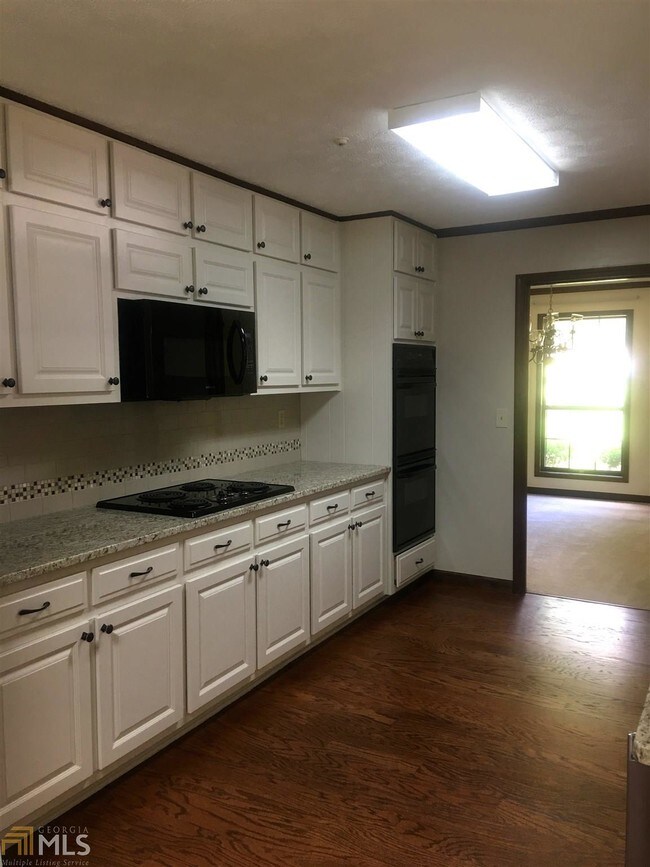 Building Photo - 1288 Redwine Rd