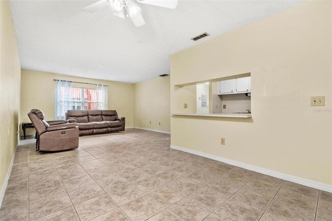 Foto del edificio - 265 SW Lincoln Cir N