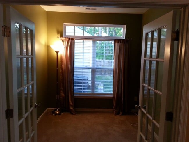 Building Photo - 7300 Willow Crossing Ter