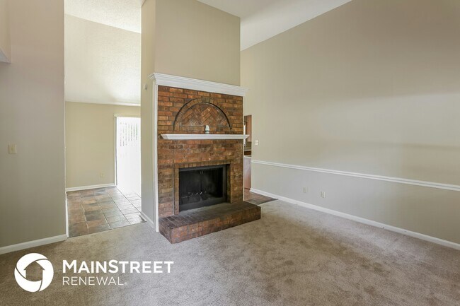 Building Photo - 6673 Winding Birch Dr