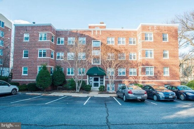 Building Photo - 1336 N Ode St