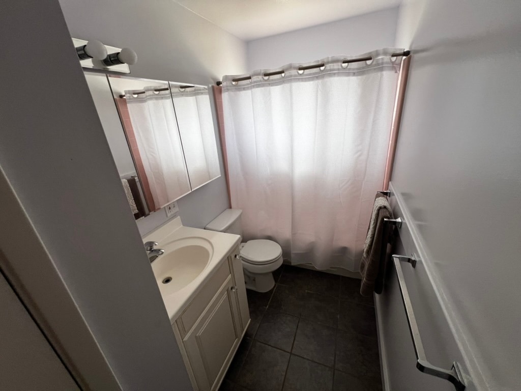 Building Photo - 303 Cayuga St