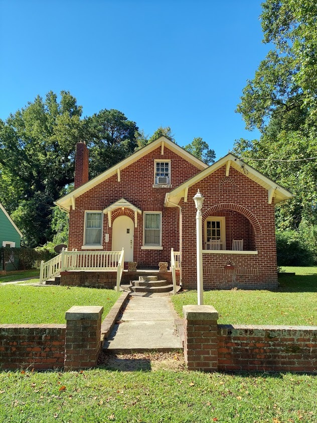 Building Photo - 1009 Western Ave