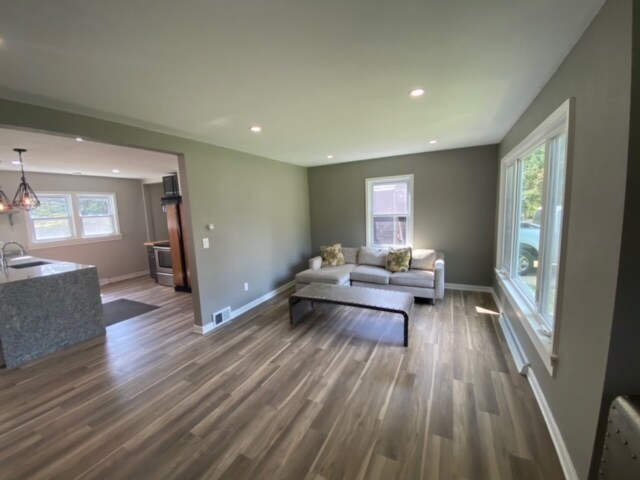 Building Photo - 3945 Schuster Dr