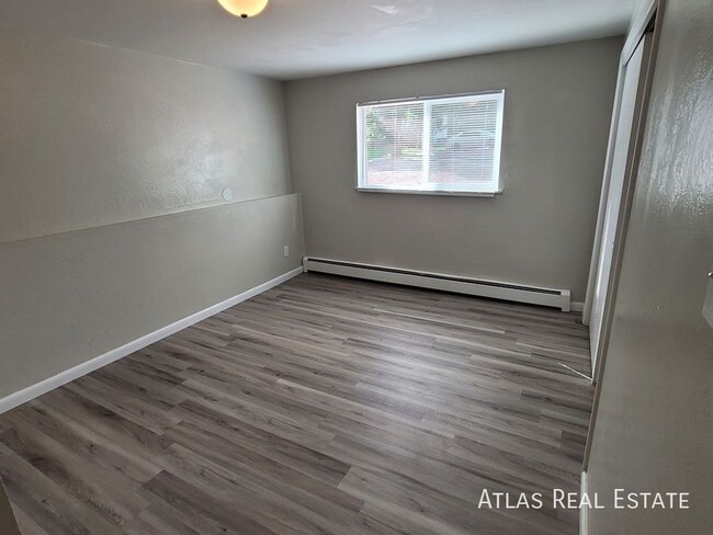 Building Photo - 1 MONTH FREE!! AVAILABLE NOW!!  2-Bedroom ...