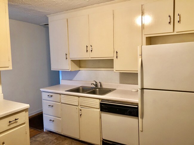 Foto del edificio - 530 Dennis Way