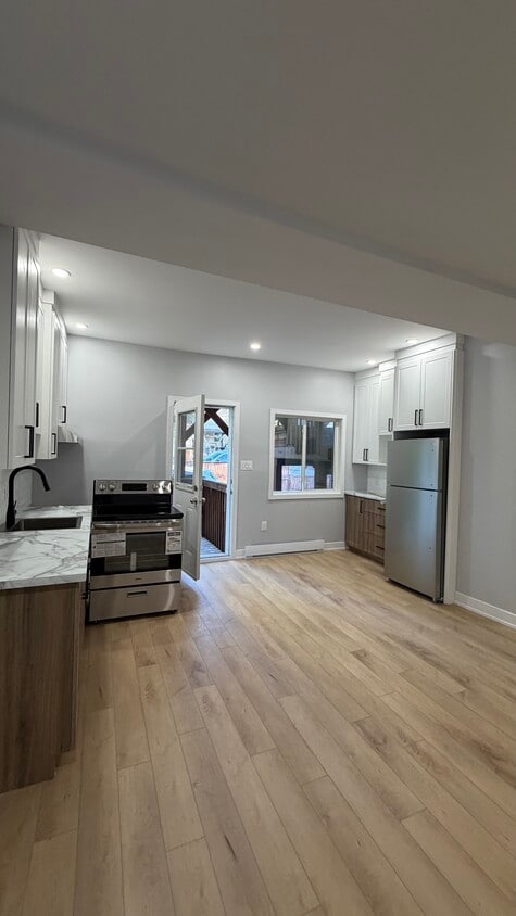 Primary Photo - 2-Bedroom Apartment in Gatineau