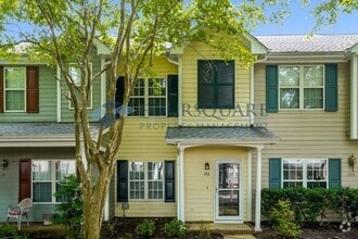 Building Photo - 306 Commons Dr