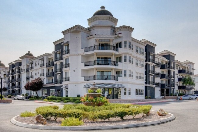 Building Photo - Las Vegas Grand