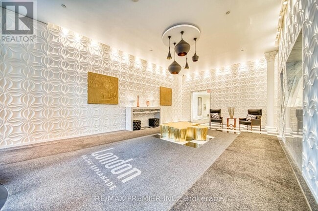 Building Photo - 1 Scott St