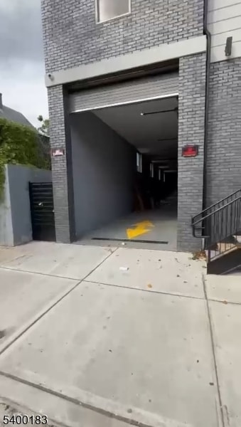 Building Photo - 197 12th Ave