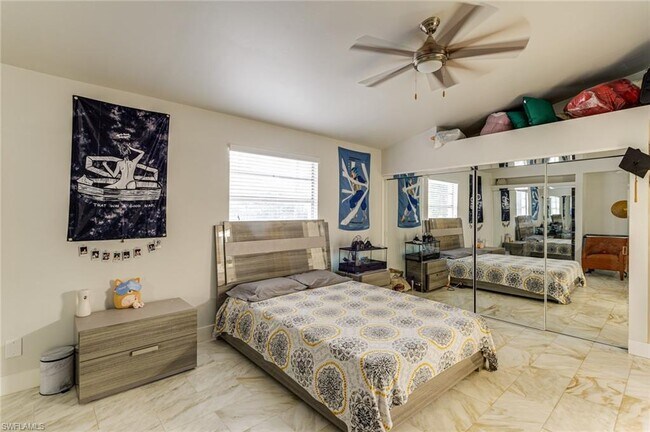 Foto del edificio - 751 Pine Cone Ln