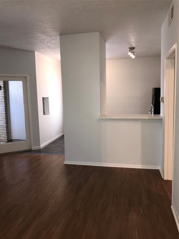 Primary Photo - 2021 Spenwick Dr