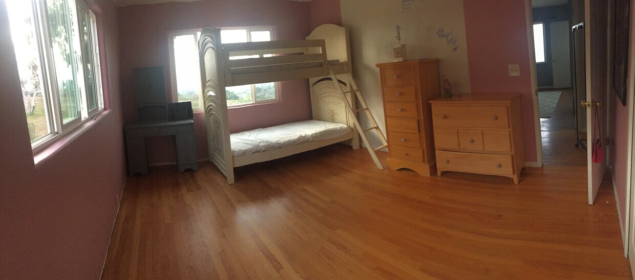 549 N Loop Dr, Camarillo, CA 93010 House Rental in Camarillo, CA