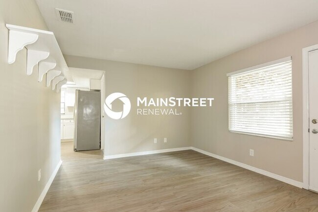 Foto del edificio - 5 Bedroom Pet-Friendly Home in Brandon, FL with Main Street Renewal