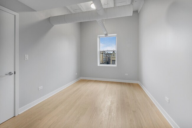 Foto del edificio - 4626 N Ashland Ave