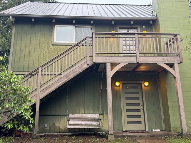 Foto del edificio - 11022 Palisades Ave SW