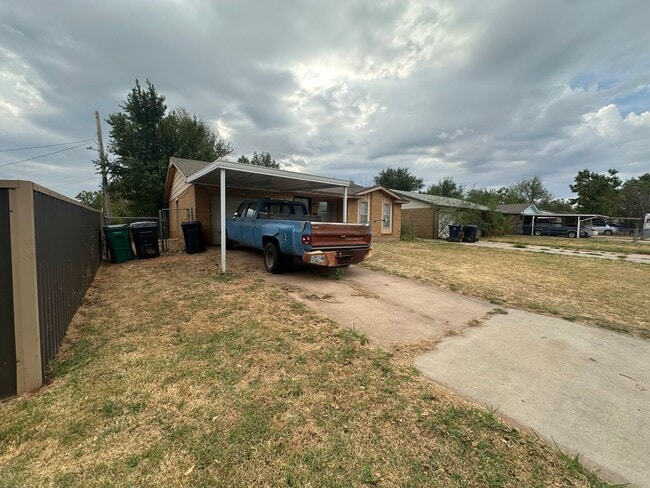 Photo - 4808 Dimple Dr House