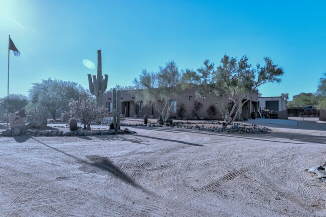 Foto del edificio - 27115 N 44th St