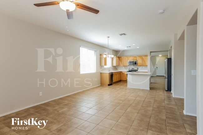 Foto del edificio - 40108 N Bell Meadow Ct