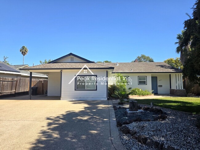 Building Photo - Nicely remodeled 3 bedroom in the Arden Ar...