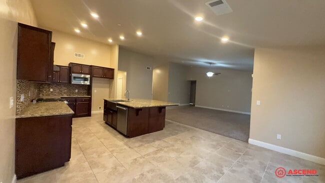 Building Photo - Gorgeous Home in Gossamer Grove!