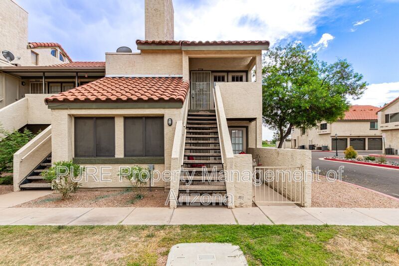 Primary Photo - 30 E Brown Rd