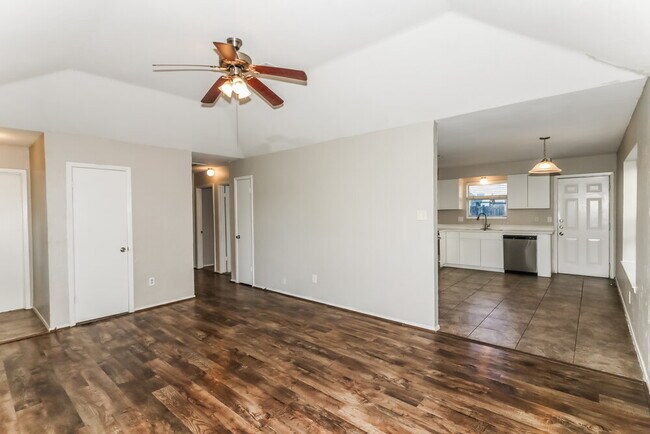 Foto del edificio - 18714 Andalusian Dr